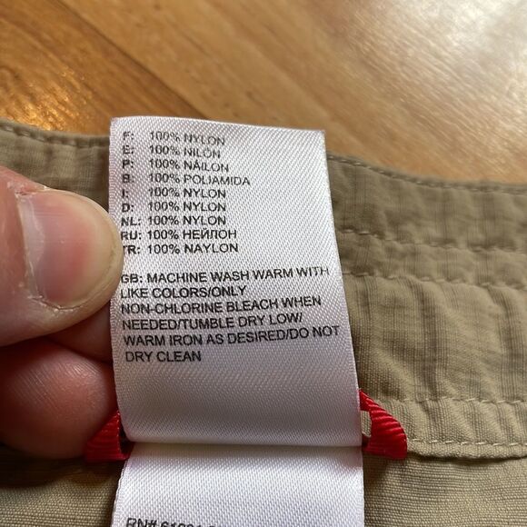 The North Face Adjustable Tan Bermuda Shorts size 4 - Picture 6 of 7